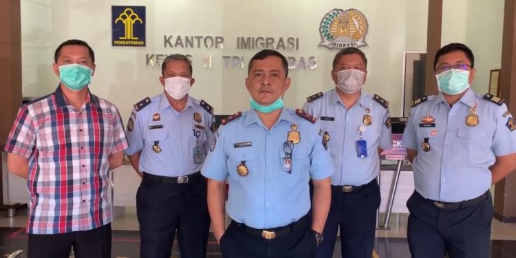 Imigrasi Sambas Lakukan Pembatasan Layanan Keimigrasian