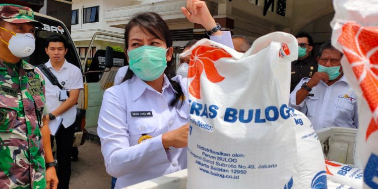 Wali Kota Singkawang Tjhai Chui Mie