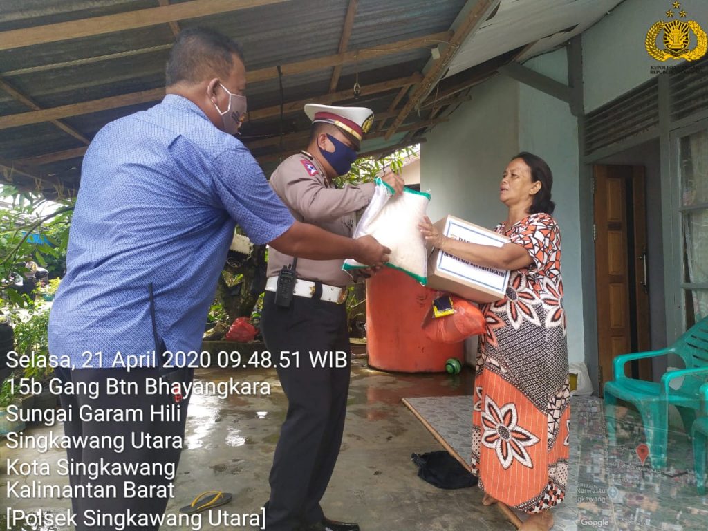 Kapolres Singkawang AKBP Prasetiyo Adhi pimpin bhakti sosial pada purnawirawan dan Warakawuri