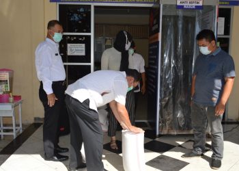 Dinas PMTK Salurkan Bantuan Beras