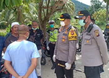 Kapolres Singkawang dan anggota iringi prosesi pemakaman pasien PDP RSUD Abdul Aziz