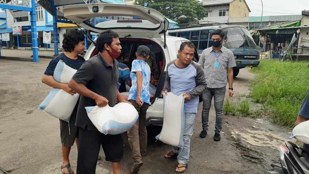 Bantuan Sembako dan Beras untuk ojek pangkalan