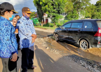 Wali Kota Cek Jalan Provinsi Rusak