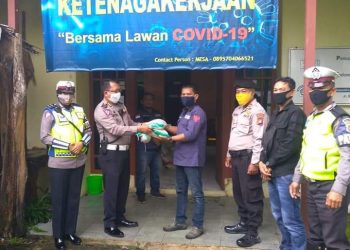 Polres Singkawang Bantu Buruh