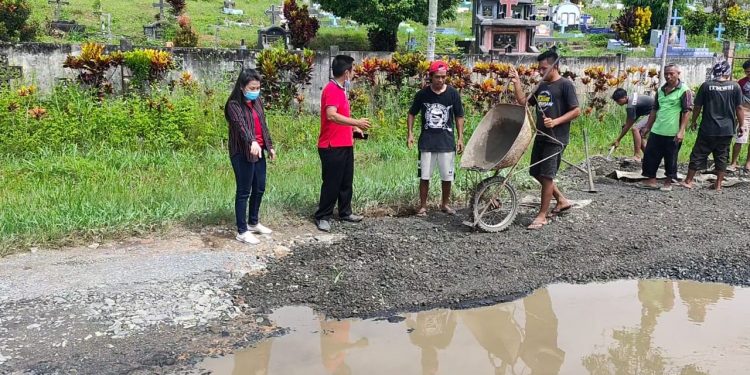Perbaikan Jalan Gunakan Dana CSR