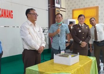 Kasatreskrim Polres Singkawang Berikan Sambutan Hari Adhyaksa di Kejaksaan Negeri Singkawang