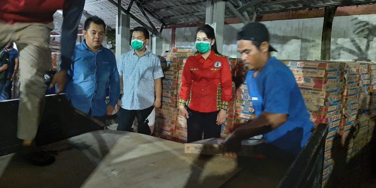 penyerahan bantuan tegel