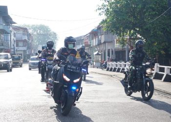 Polri – TNI Kompak Berikan Rasa Aman Beribadah Bagi Masyarakat Singkawang