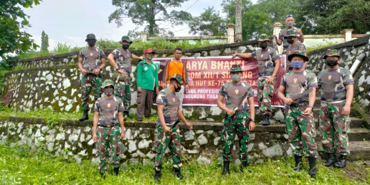 Gotong Royong TNI dan Masyarakat