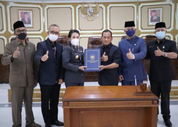 Tiga Raperda Disahkan, tapi Ada Satu Fraksi Tidak Punya Ketegasan Bersikap