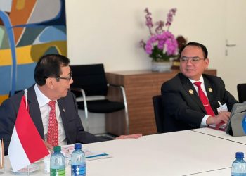 Pertemuan Bilateral dengan Dirjen WIPO, Menkumham Yasonna Laoly Serahkan Instrumen Aksesi Traktat Budapest