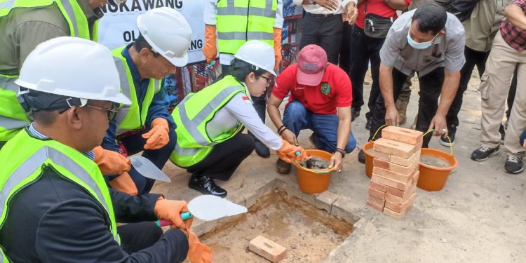 Wako Tjhai Chui Mie Letakkan Batu Pertama Tanda Dimulainya Revitalisasi Pasar Beringin