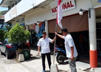 pasang bendera