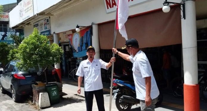 pasang bendera