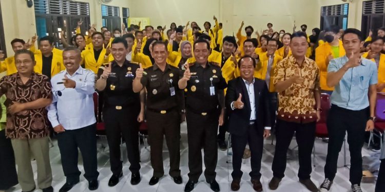 Kajati Kalbar Kenalkan Restorative Justice, Mahasiswa STIH Singkawang Antusias