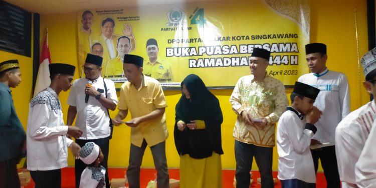 Golkar Singkawang Buka Puasa Bersama dengan Anak Panti