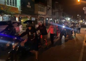Pakai Knalpot Brong – Balap Liar, Sejumlah Remaja di Singkawang Ini Disuruh Dorong Motor