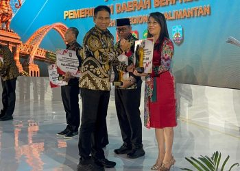 Pemkot Singkawang Terima Penghargaan di Ajang Apresiasi Pemerintah Daerah Berprestasi 2026 Batch II Regional Kalimantan